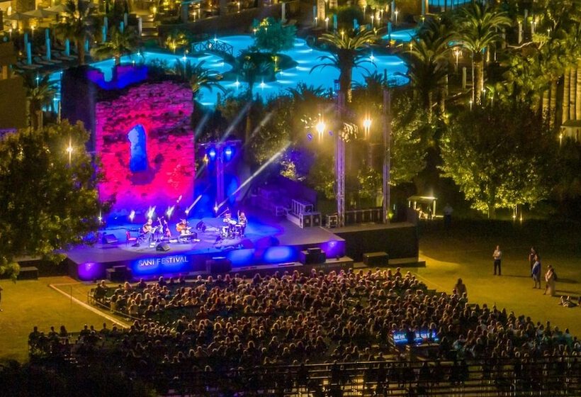 فندق Sani Asterias