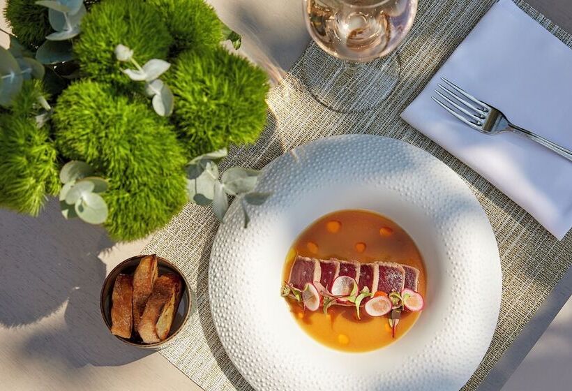 فندق Sani Asterias