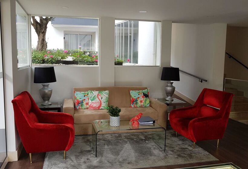 ホテル Santa Cruz Village