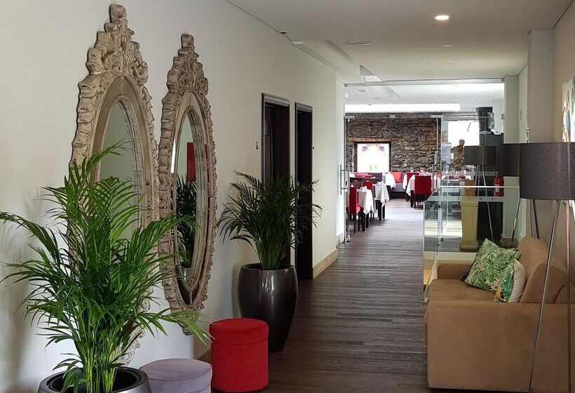 ホテル Santa Cruz Village