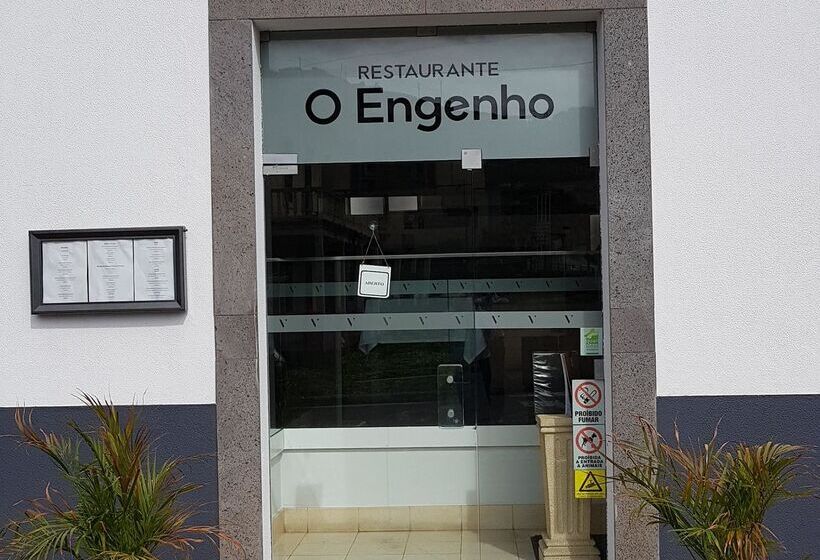 ホテル Santa Cruz Village