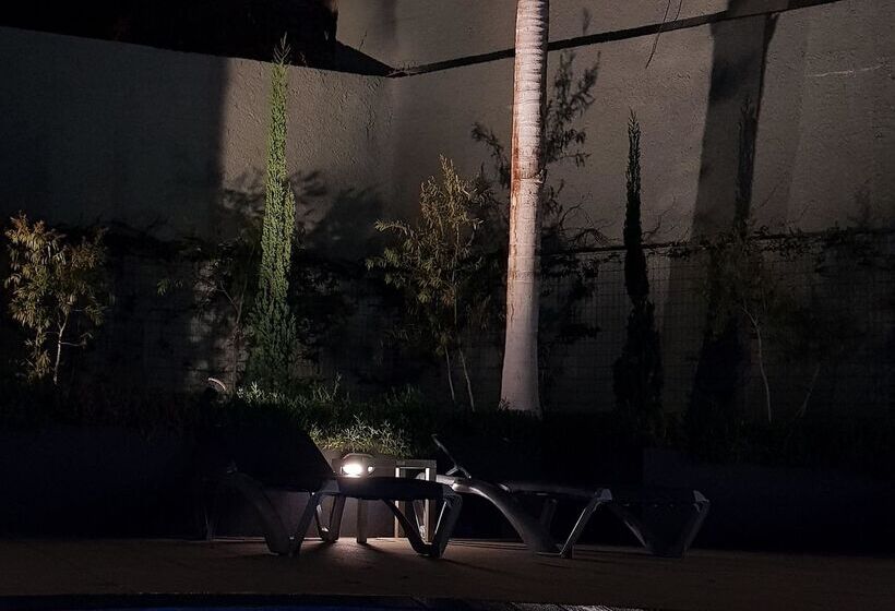 ホテル Santa Cruz Village