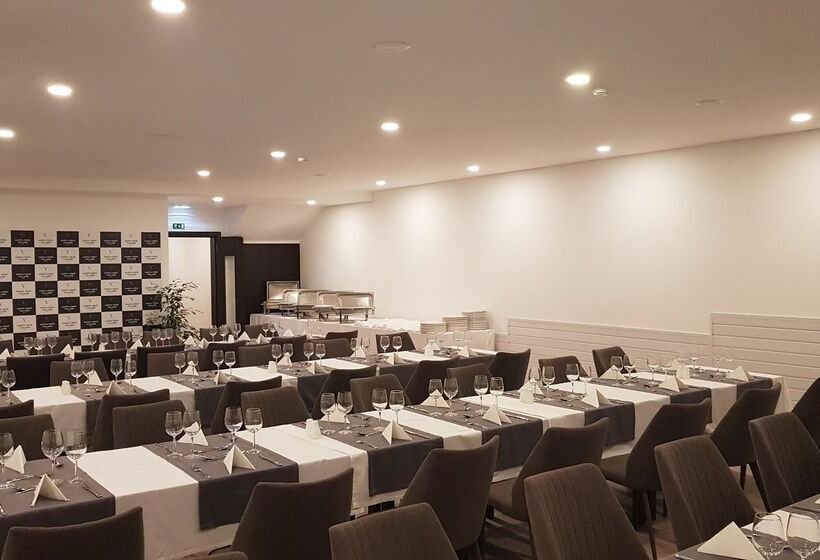 ホテル Santa Cruz Village