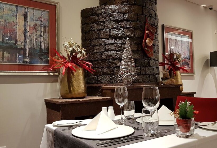 ホテル Santa Cruz Village