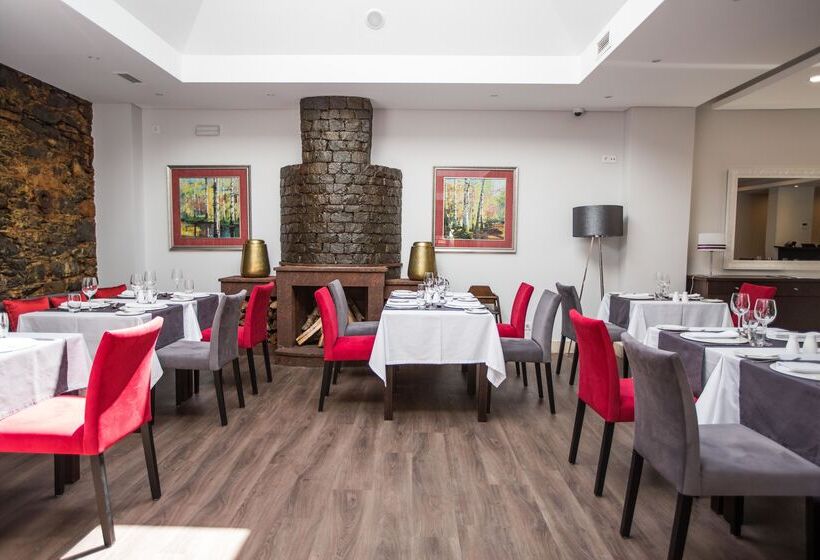 ホテル Santa Cruz Village