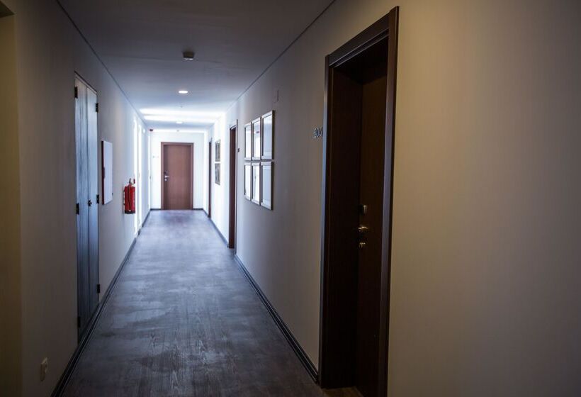 ホテル Santa Cruz Village