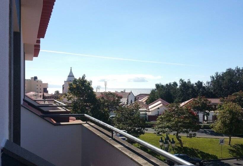 ホテル Santa Cruz Village