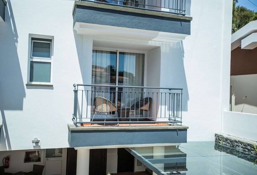 ホテル Santa Cruz Village