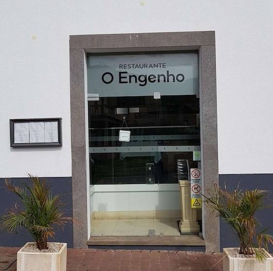 ホテル Santa Cruz Village