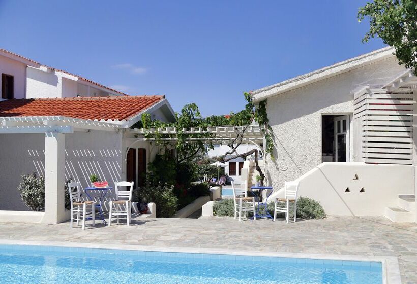 هتل Skopelos Village