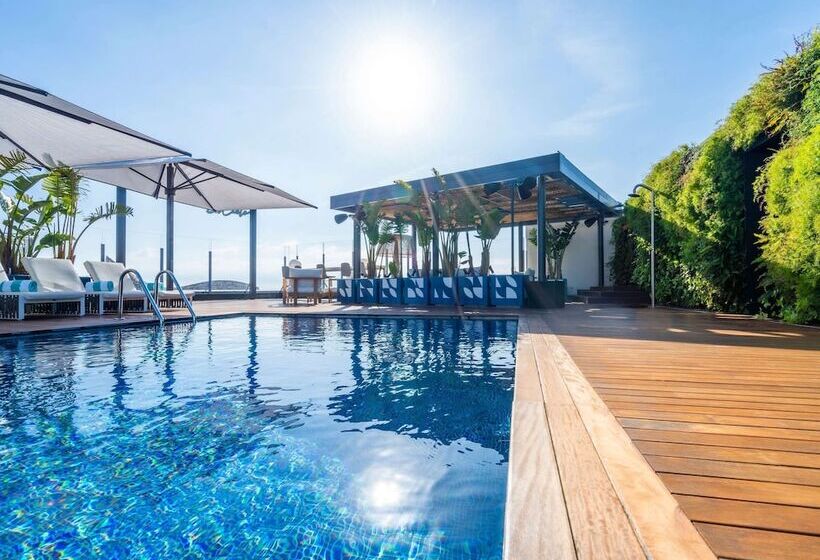 Отель Sofitel Barcelona Skipper