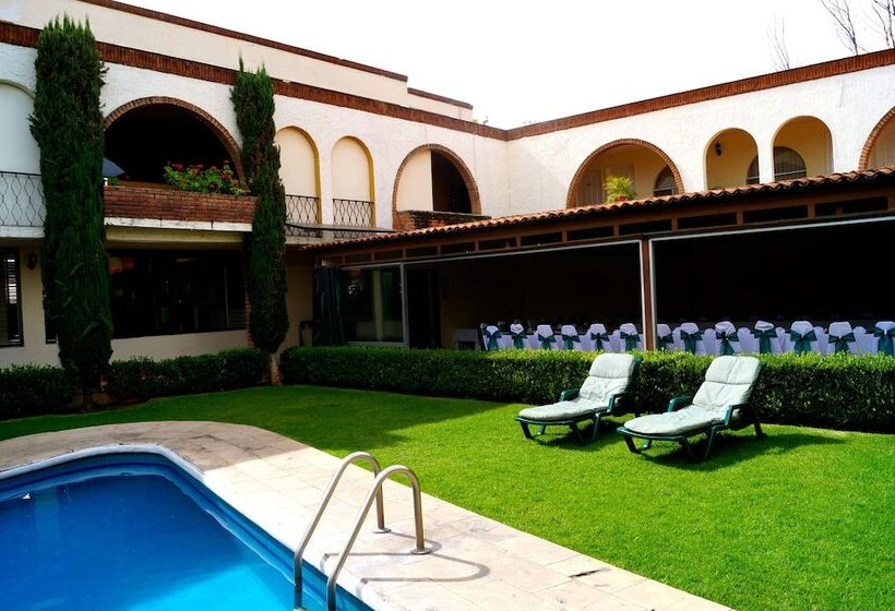 호텔 & Suites Villa Del Sol