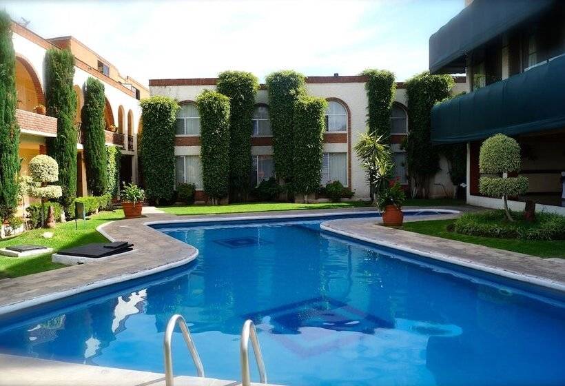 호텔 & Suites Villa Del Sol