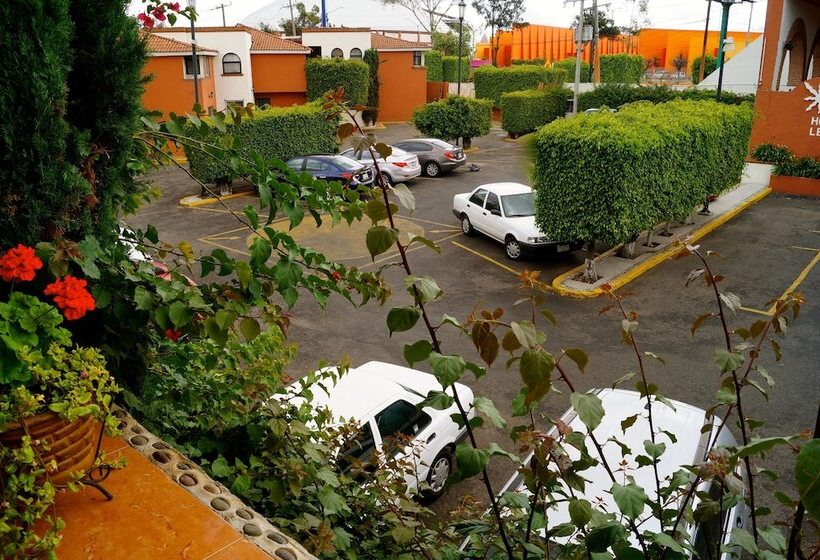 호텔 & Suites Villa Del Sol