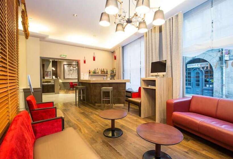 Отель Hôtel Des Marins