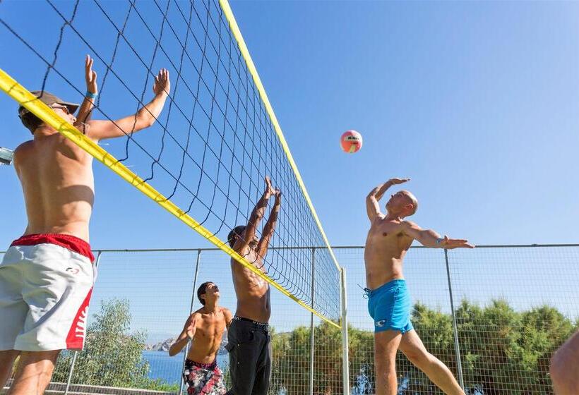 Отель Peninsula Resort & Spa