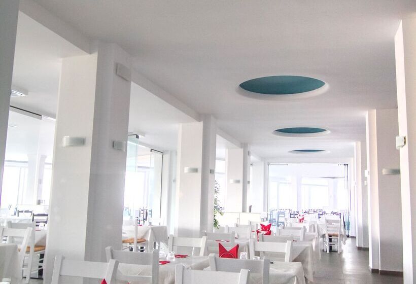 Отель Peninsula Resort & Spa