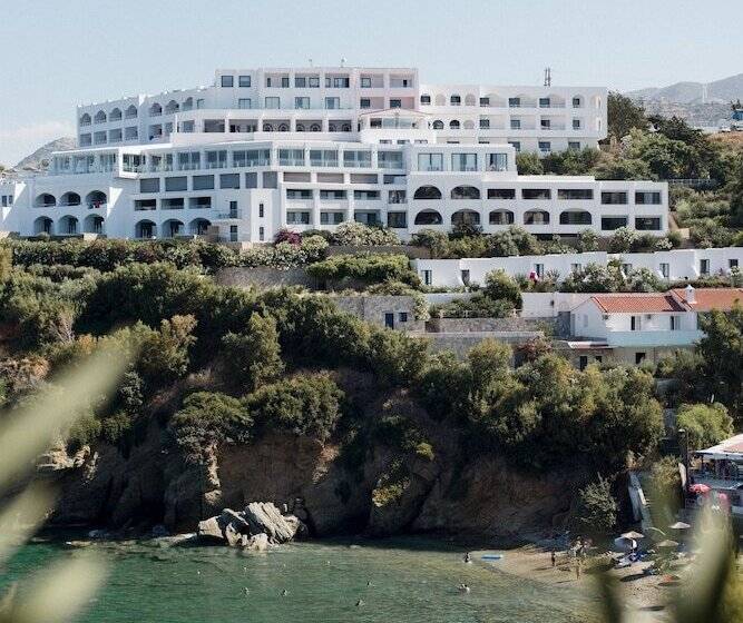 Отель Peninsula Resort & Spa