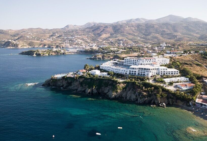 Отель Peninsula Resort & Spa