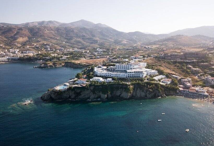 Отель Peninsula Resort & Spa