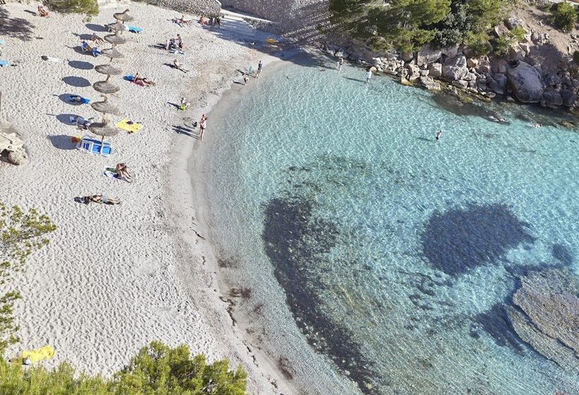 Universal Hotel Aquamarin