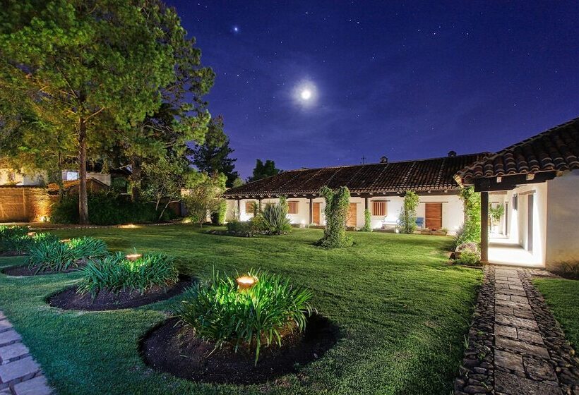 בית מלון כפרי Uvence Arte +