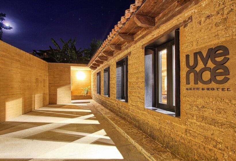 בית מלון כפרי Uvence Arte +