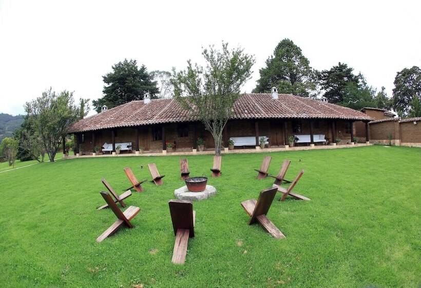 בית מלון כפרי Uvence Arte +