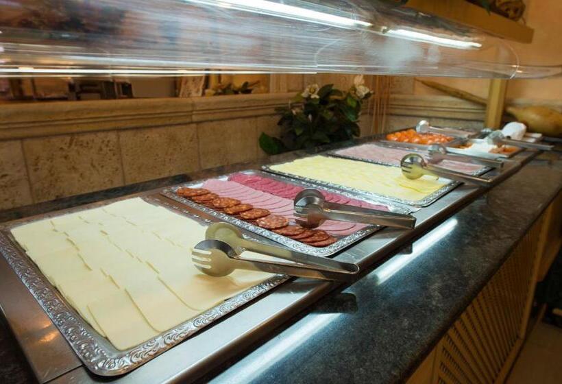 هتل Venecia Paguera