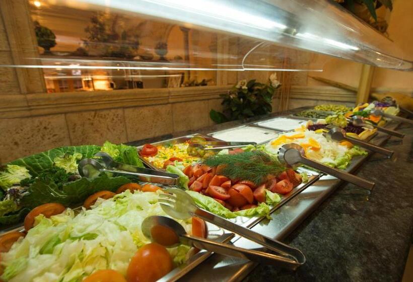 هتل Venecia Paguera