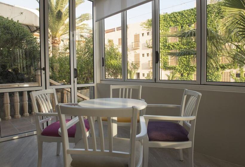 هتل Venecia Paguera