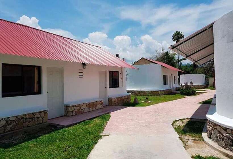 فندق Villas Kin Ha