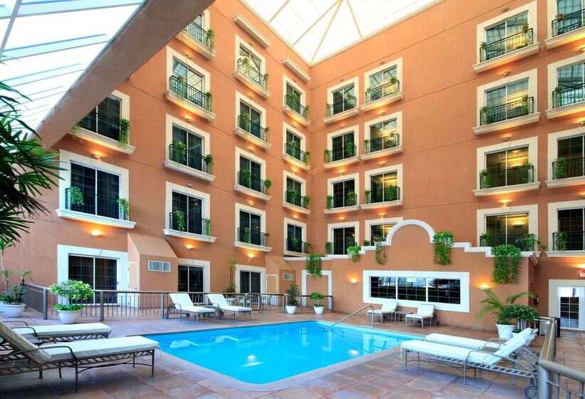 Istay Hotel Ciudad Victoria