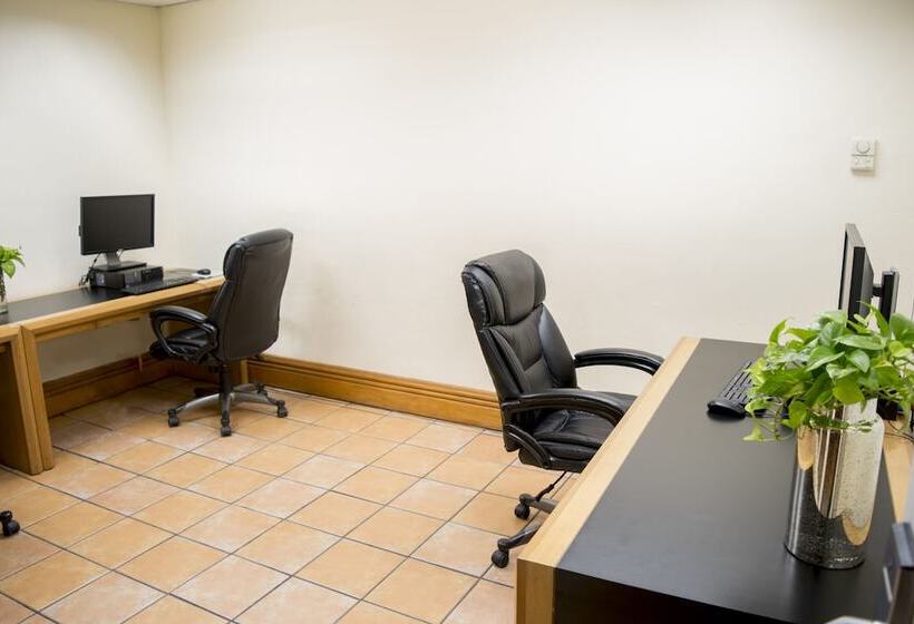 Istay Hotel Ciudad Victoria