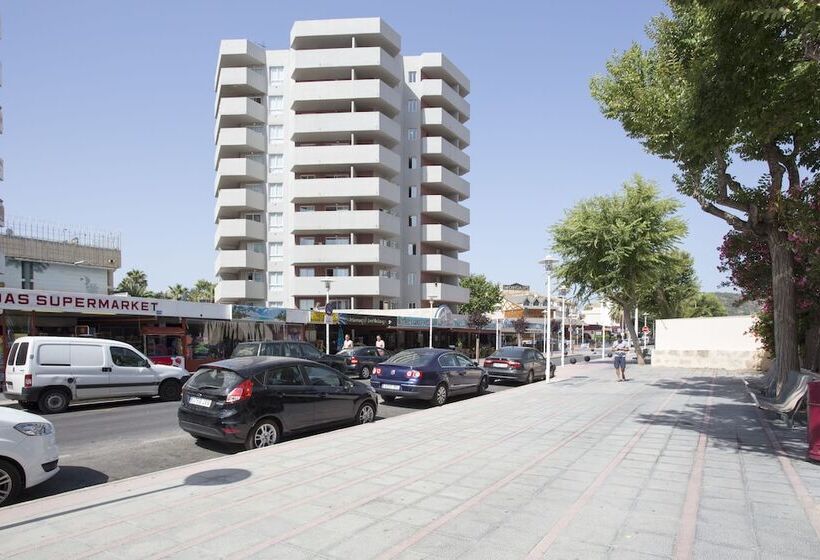 Magalluf Playa Apartments - Adults Only