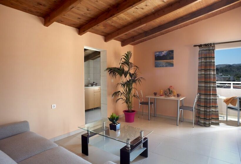 Marietta Hotel & Apartments