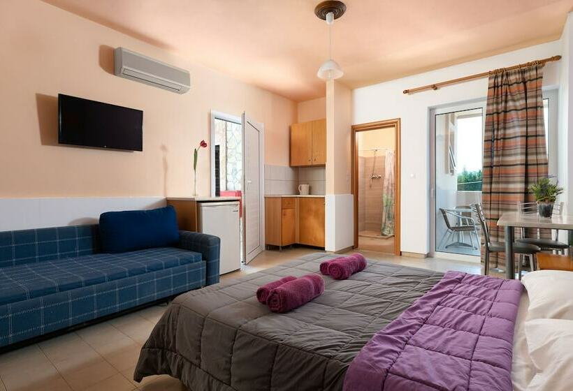 Marietta Hotel & Apartments