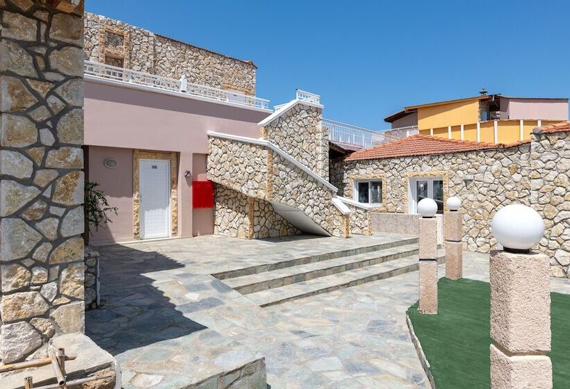 Marietta Hotel & Apartments