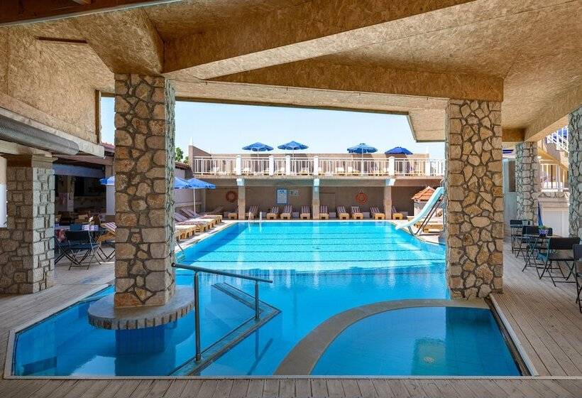 Marietta Hotel & Apartments