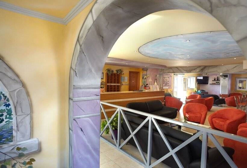 Marietta Hotel & Apartments