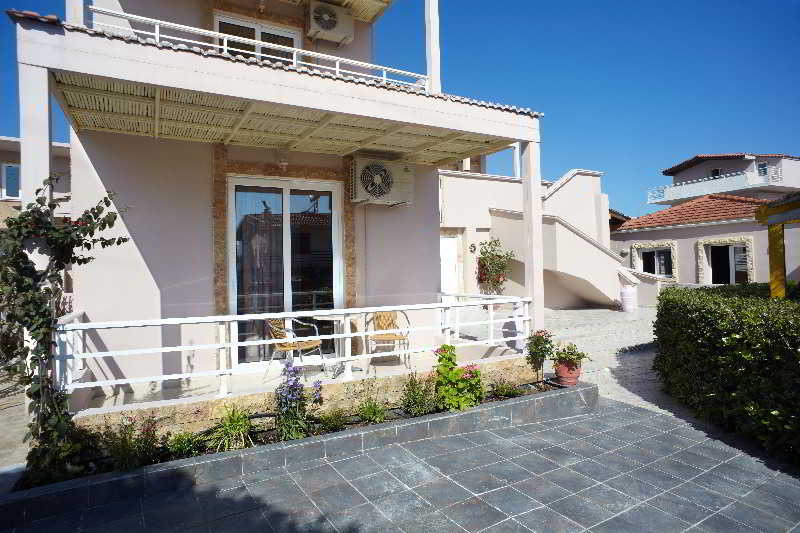 Marietta Hotel & Apartments