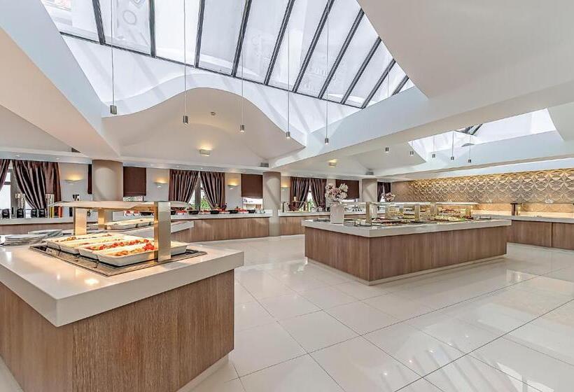 Porto Platanias Beach Resort & Spa