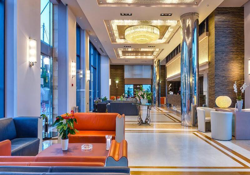 Porto Platanias Beach Resort & Spa