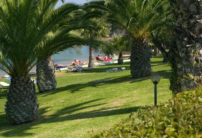 渡假胜地  Govino Bay