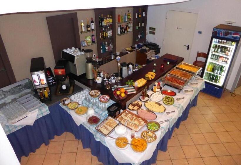 渡假胜地  Govino Bay