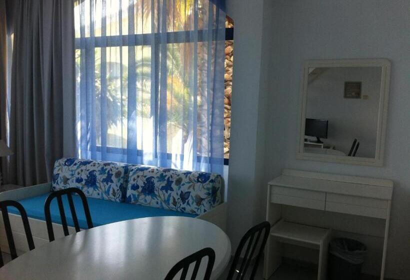 渡假胜地  Govino Bay