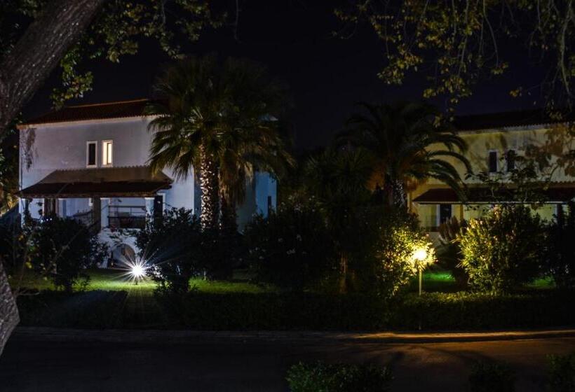 渡假胜地  Govino Bay