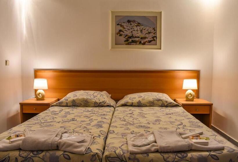 渡假胜地  Govino Bay