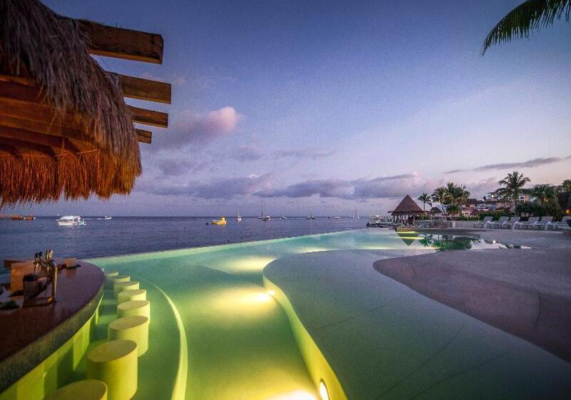 リゾートホテル Grand Park Royal Cozumel All Inclusive