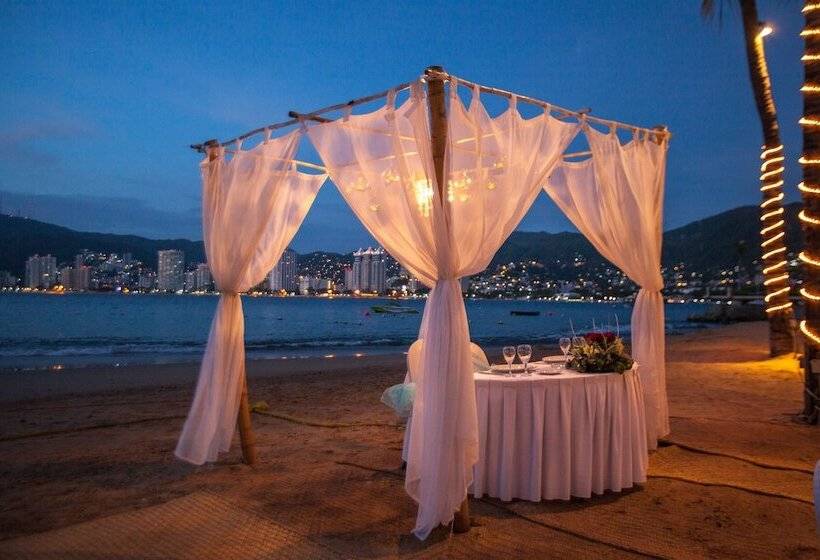 منتجع Park Royal Beach Acapulco  All Inclusive